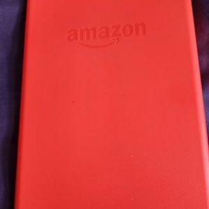 AMAZON FIRE 8 TABLET  RED